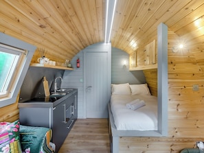 Open plan living space | Robin - Cow & Plough, Oadby