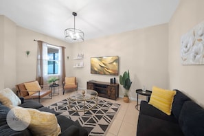 Living room#Disney #Parks #kingdom #springs #poolhouse #Vacation #Rental #waterpark #davenport #Kissimmee #Orlando #universal #citywalk #legoland #shortstay #longstay