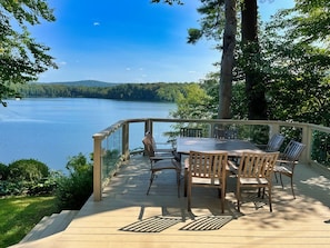 Friendship Lodge - the lake view enhances outside dining