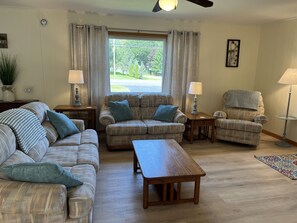 1st floor living room