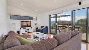 Lounge room