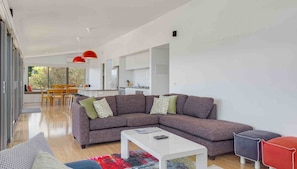 Lounge room, kitchen, dining