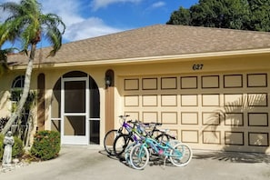 Adult and kids bikes available for your vacation use
