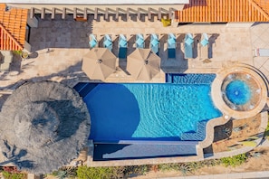 Outdoor-Living-Pool-Spa-Ocean-Facing-View-Whales-November-April