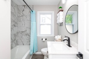 Renovated bathroom - Tub/shower combo
