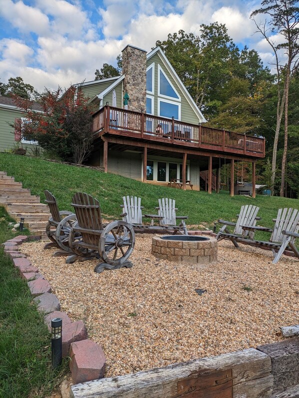 Guest suite is on the bottom floor. The rest of the house will be empty.