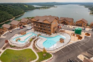 Outdoor Pool and Lazy River