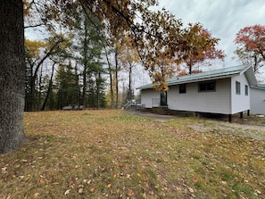 Front Entry & Main Yard
