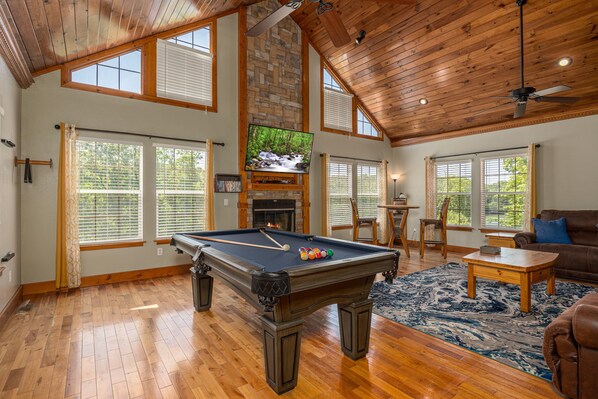 Living room

