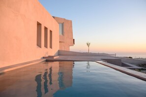 Magical Santorini Villa | 3 Bedrooms | Royal Solstice Retreat | Private Pool & Sunset View | Pyrgos by Villamore