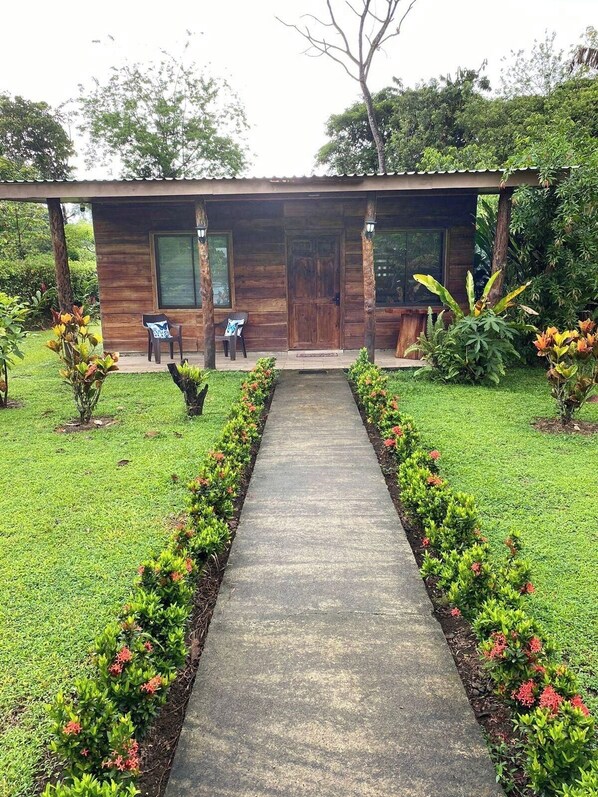 Front Porch, sit and enjoy the sound of nature!!