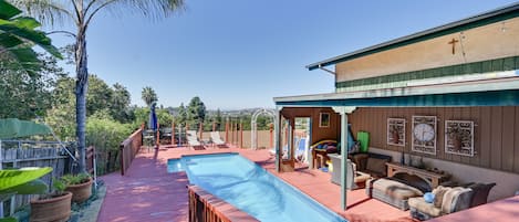 La Mesa Vacation Rental | 1BR | 1BA | 550 Sq Ft | Stairs Required