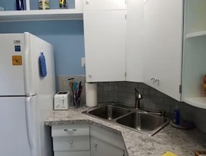 Kitchen sink area