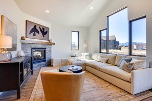 Living Room | Fireplace | Updated Interior