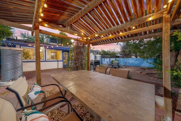 Covered patio and dining table