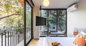 El mobiliario, la decoración y los servicios pueden variar ligeramente.