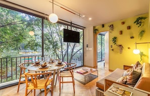 El mobiliario, la decoración y los servicios pueden variar ligeramente.