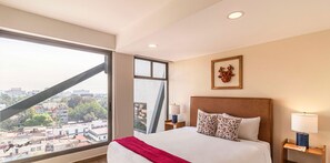 El mobiliario, la decoración y los servicios pueden variar ligeramente