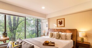 El mobiliario, la decoración y los servicios pueden variar ligeramente