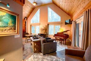 Vaulted ceilings with incredible forest views