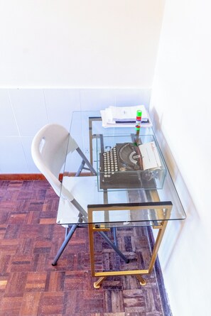 Working Desk