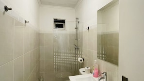 Bain