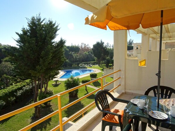 One-bedroom apartment for 4 people in Vilamoura with a pool 