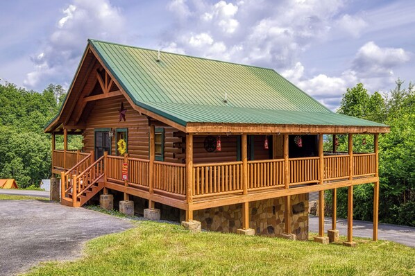 Pigeon Forge Cabin with a View "You Light Up My Life" 