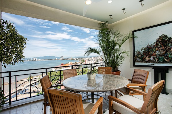 Ocean front. Spacious Balcony with Expansive Ocean Views