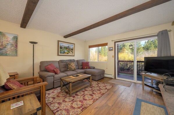 SWP Hi Country Haus 1803 living area