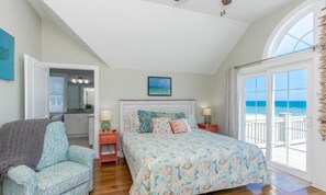 Top Floor King Master Bedroom with En Suite and Sun Deck II