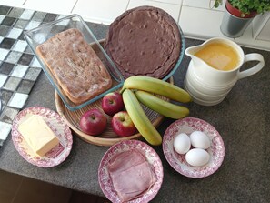 Breakfast meal