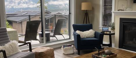 Main living room area looking out into the surrounding valleys. 