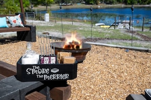 Gather 'round with our s'mores starter bar by the fire pit, lakeside. Toast marshmallows, share laughs, and create cherished memories with a breathtaking view. Perfect moments await!
