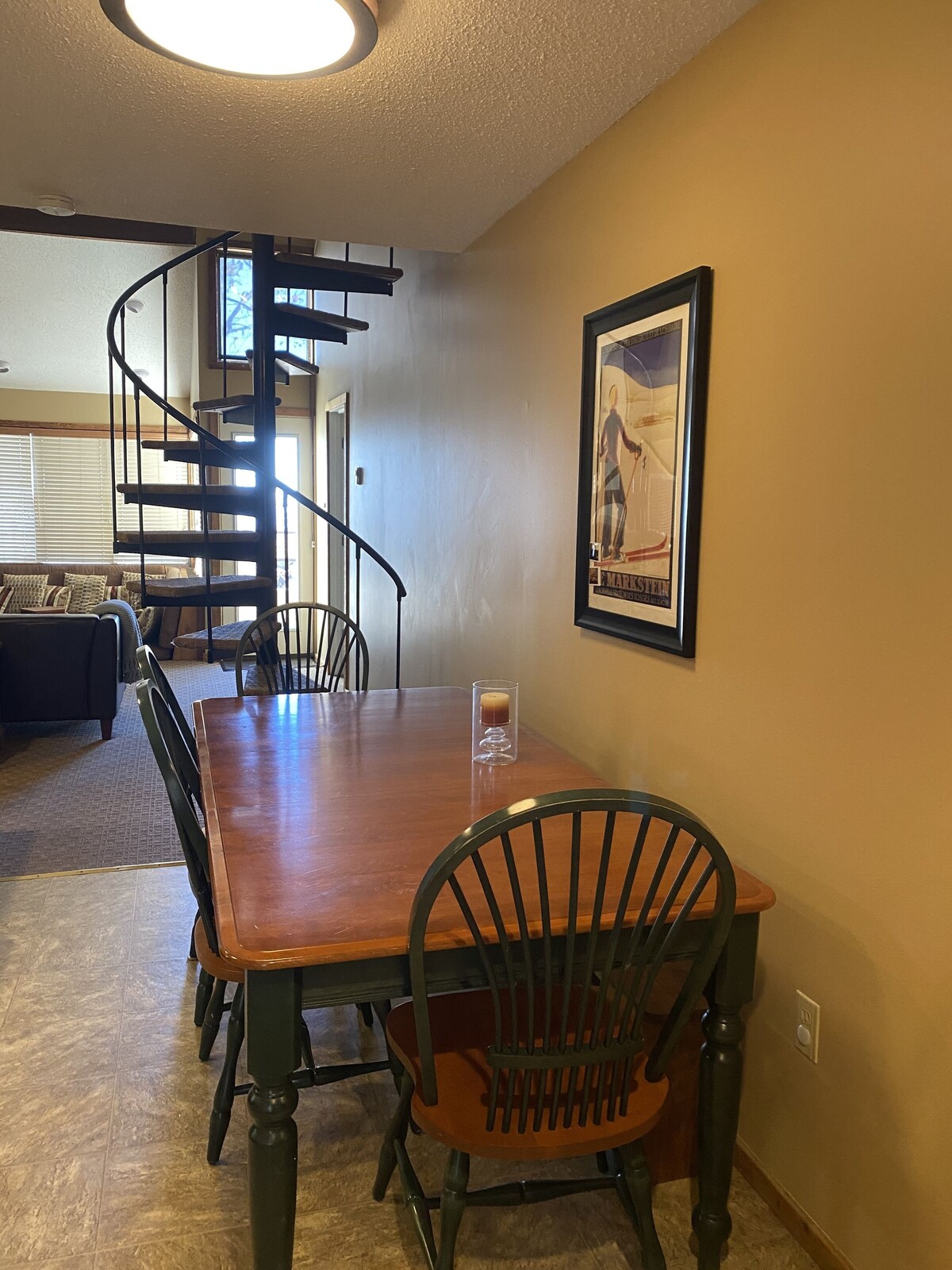 Cozy Slope Side Condo at Dobie!