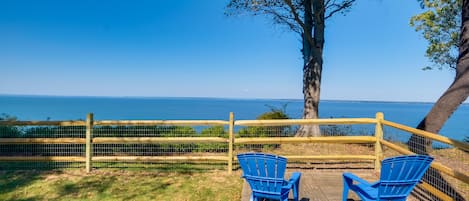 Montross Vacation Rental | 4BR | 3.5BA | 3,792 Sq Ft | 2 Steps to Enter