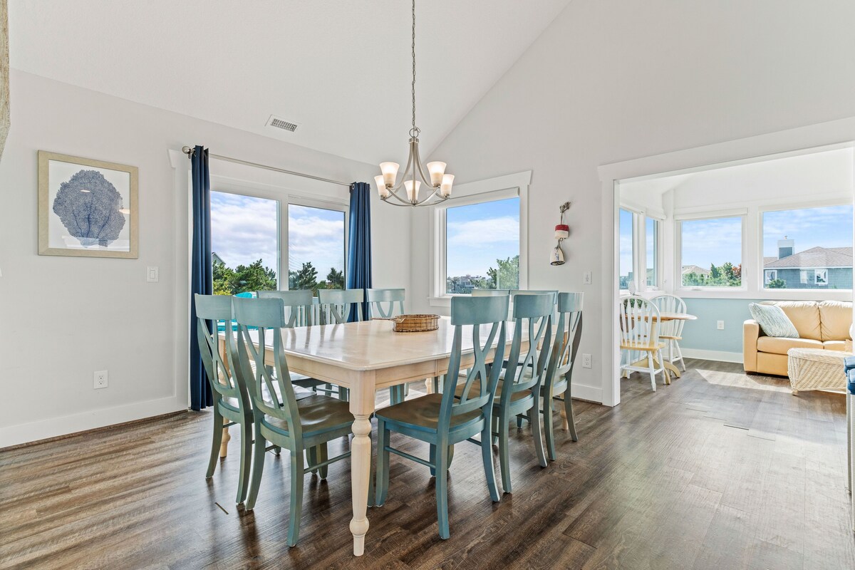 Over-By The Beach: Open July/Aug. Wks Reduced, 100 Ft to Beach, Pool