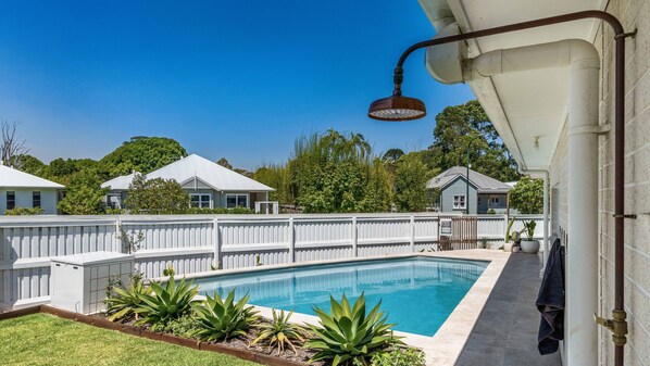 Fantastic magnesium pool with outdoor shower