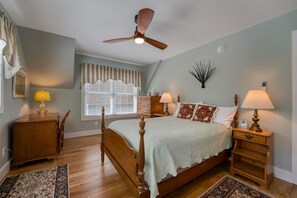 Bedroom 2 with Full-Sized Bed Upstairs