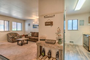 Living room / Kitchen