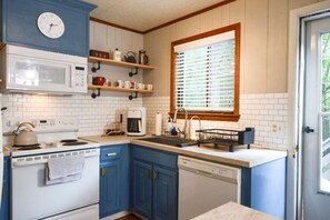 Coffee and Tea included with your stay. We also have honey, cinnamon, sugar and milk in the fridge for all our guests!