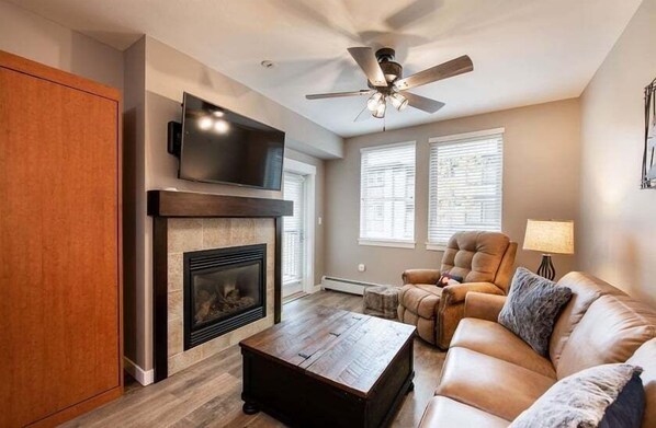 Indoors, Furniture, Table, Fireplace, Coffee Table