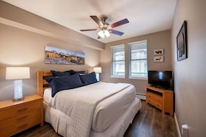Screen, Indoors, Ceiling Fan, TV, Bed