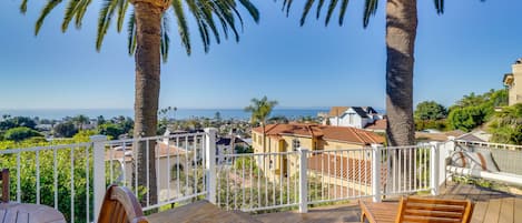 Ventura Vacation Rental | 1BR | 1BA | 60-Step Staircase Required for Entry