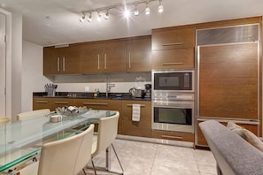 Bake some brownies or prepare some pasta in the fully-equipped kitchen.
