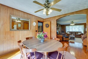 Dining Area | Dishware & Flatware Provided