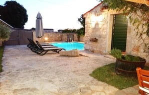 pool