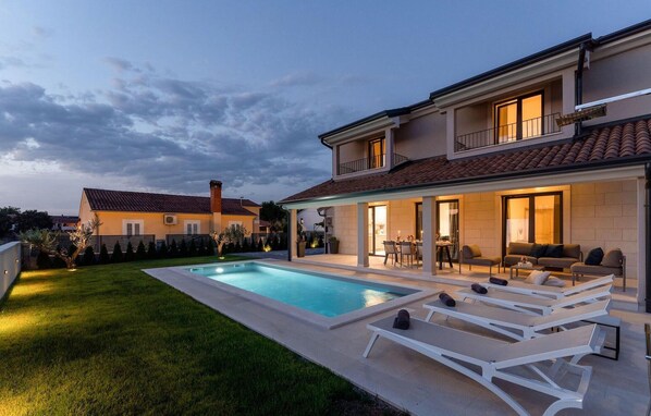 pool