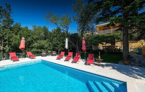 pool
