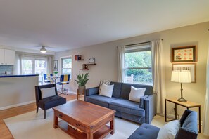 Living Room | Single-Story House | In-Unit Laundry | 1 Mi to Downtown